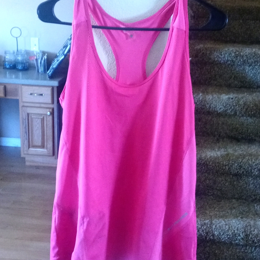 Active wear tank top